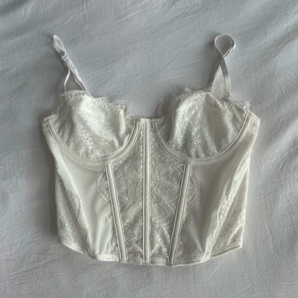 White Fox “Feel the Passion” White Lace Bustier Top